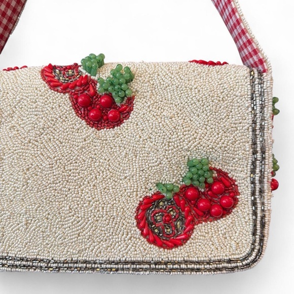 Viral Tomato Tomatoes Beaded Bag NWT - Picture 6 of 9